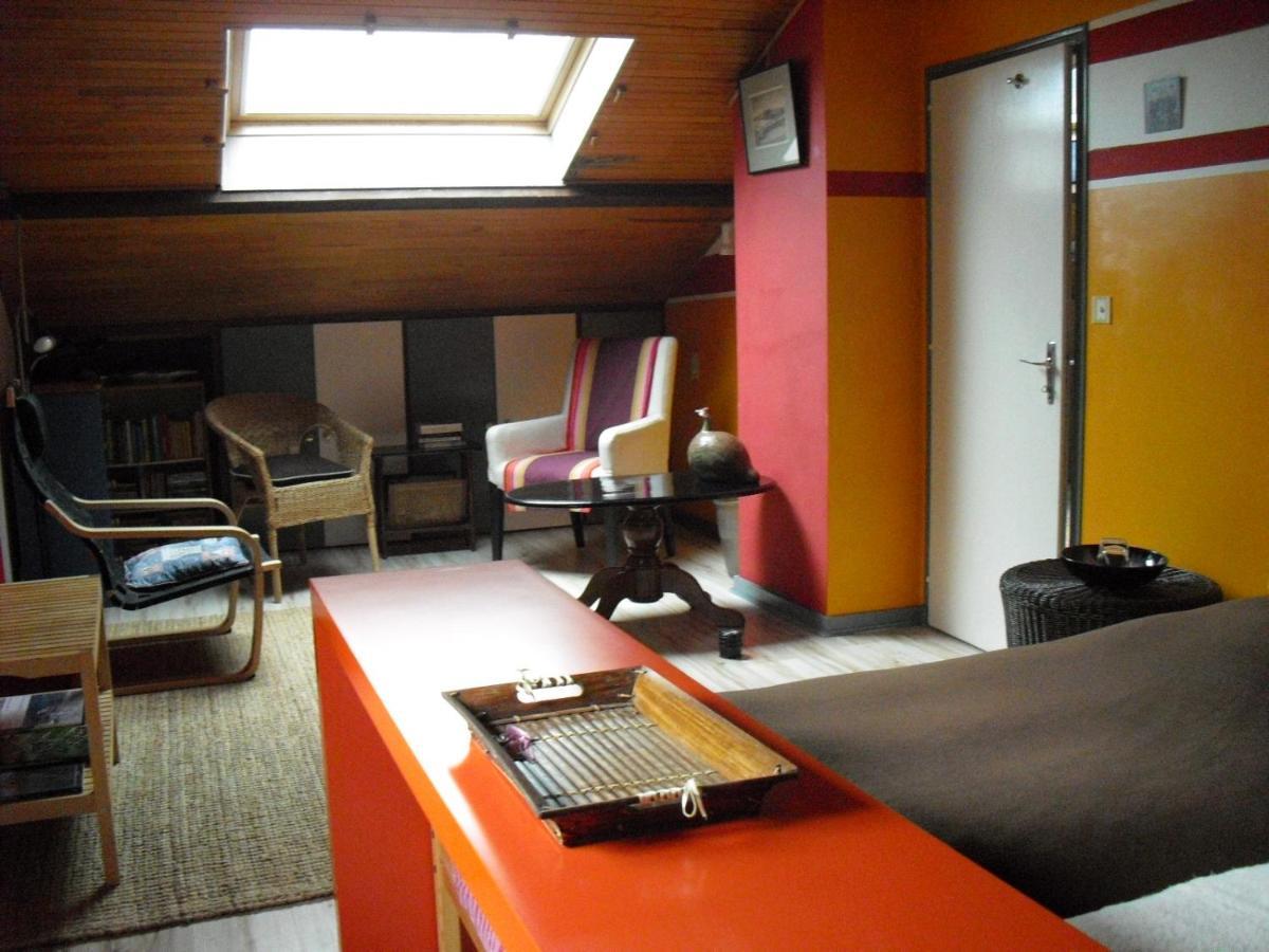 La Maison Imparfaite Fourbanne Exteriör bild