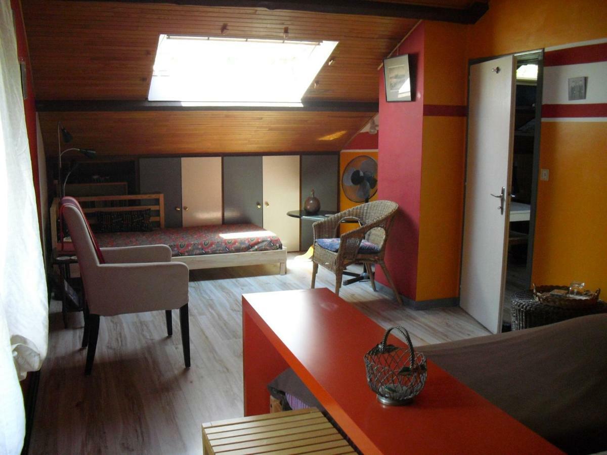 La Maison Imparfaite Fourbanne Exteriör bild